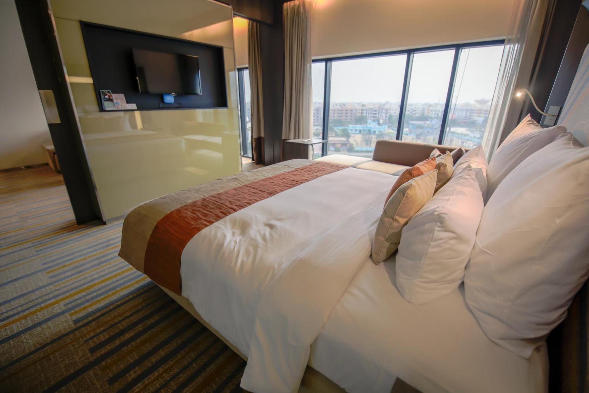 Novotel Kolkata Hotel&Residences Esterno foto